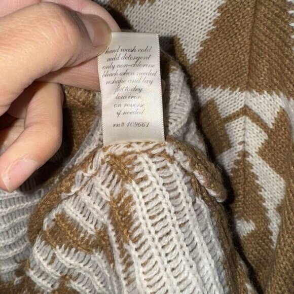 Woman’s Aztec Print Knit Sweater Short Sleeve Poncho Shawl Brown Pink White Sz M - Picture 7 of 9